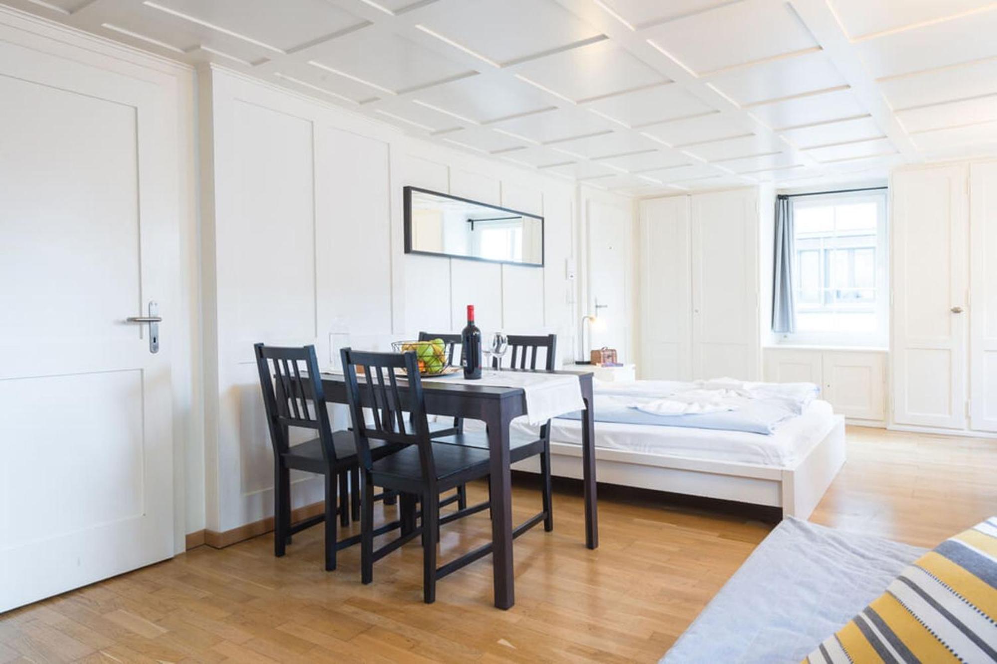 Hitrental Zeughausgasse - Apartment Zug Eksteriør billede